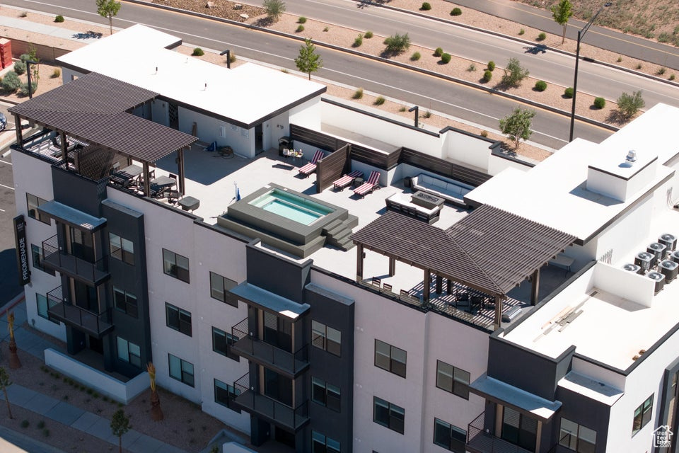 COVE CONDOMINIUMS B - Residential