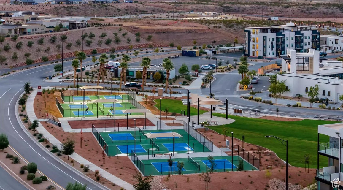 COVE CONDOMINIUMS B - Residential