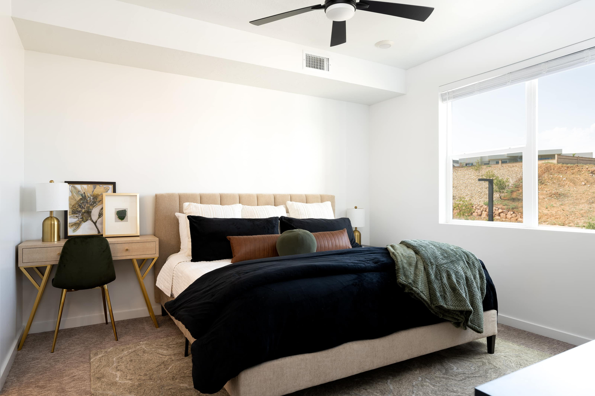 COVE CONDOMINIUMS B - Residential