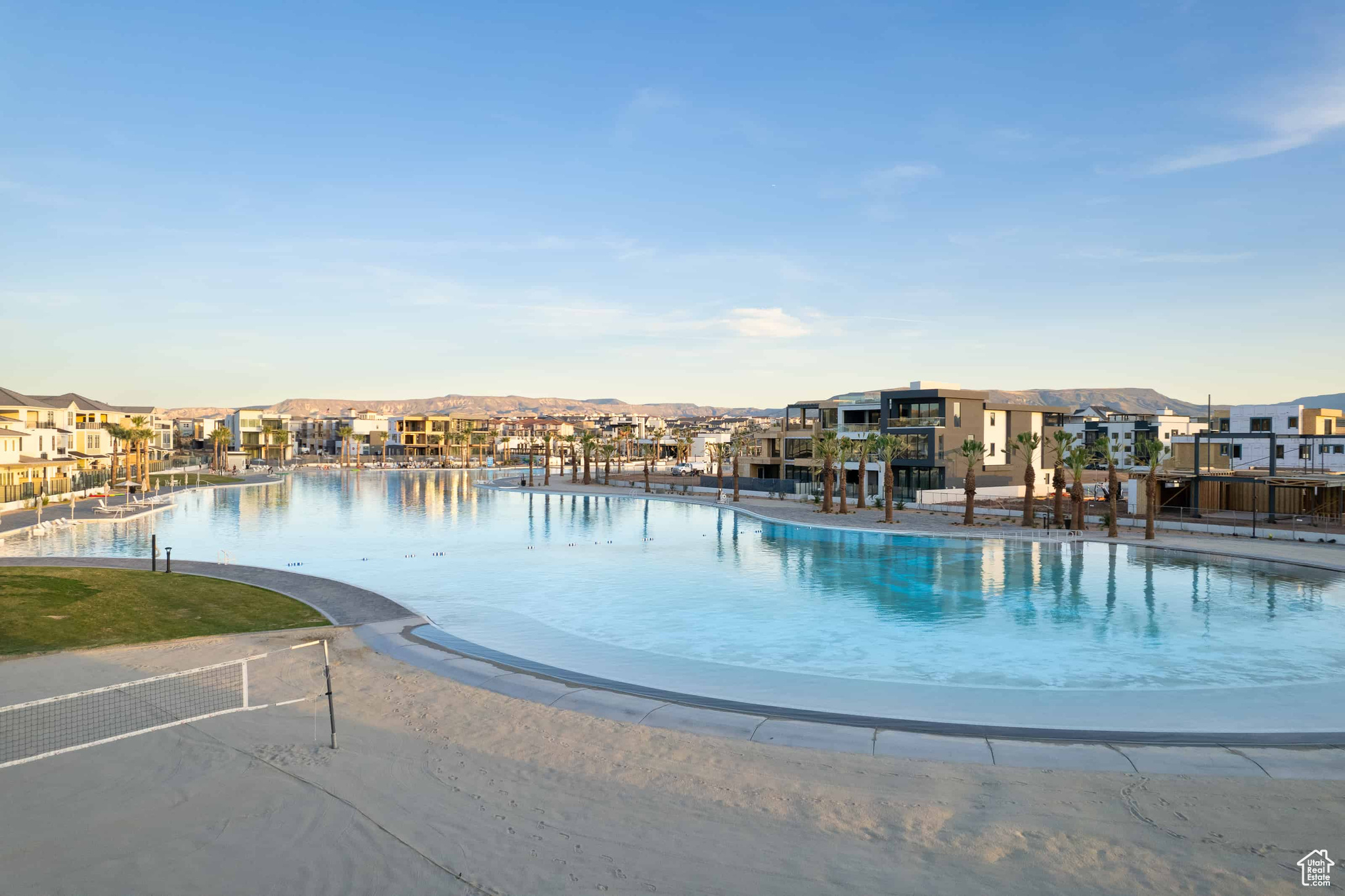 COVE CONDOMINIUMS B - Residential