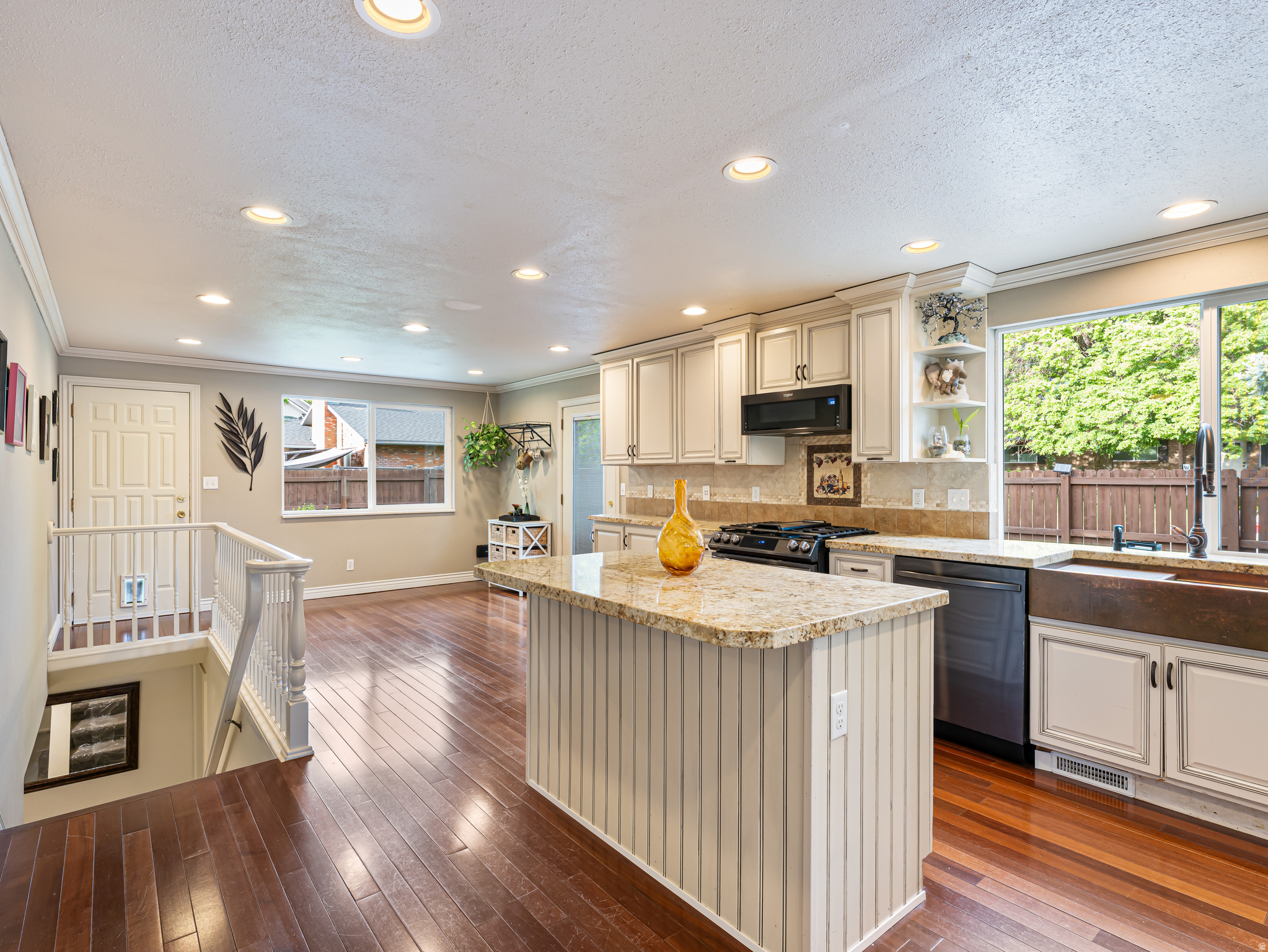 CHERRY VILLAGE - Residential