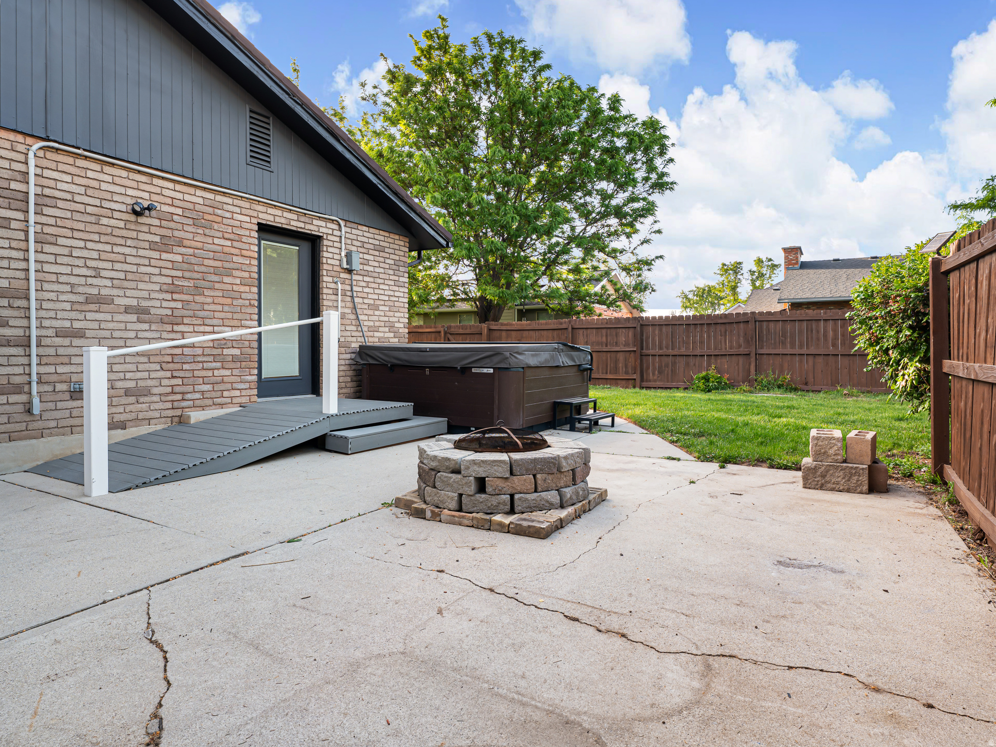 CHERRY VILLAGE - Residential