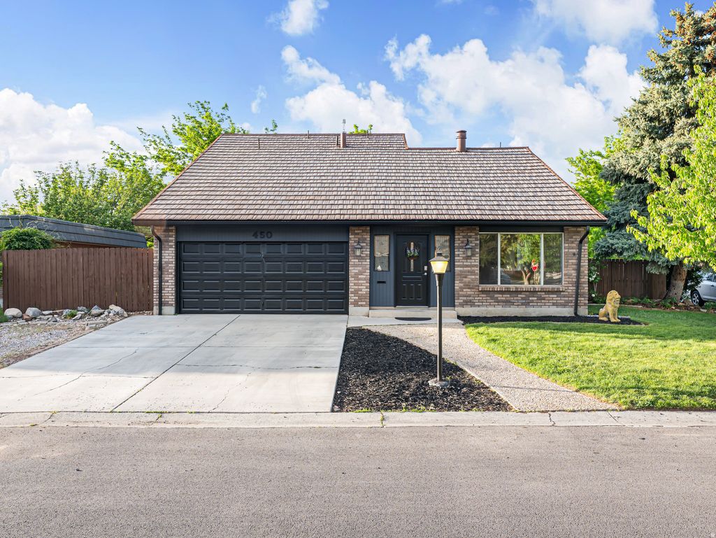 Photo of 450 W CHOKECHERRY CIR, Orem, UT 84058 (MLS # 2152783)