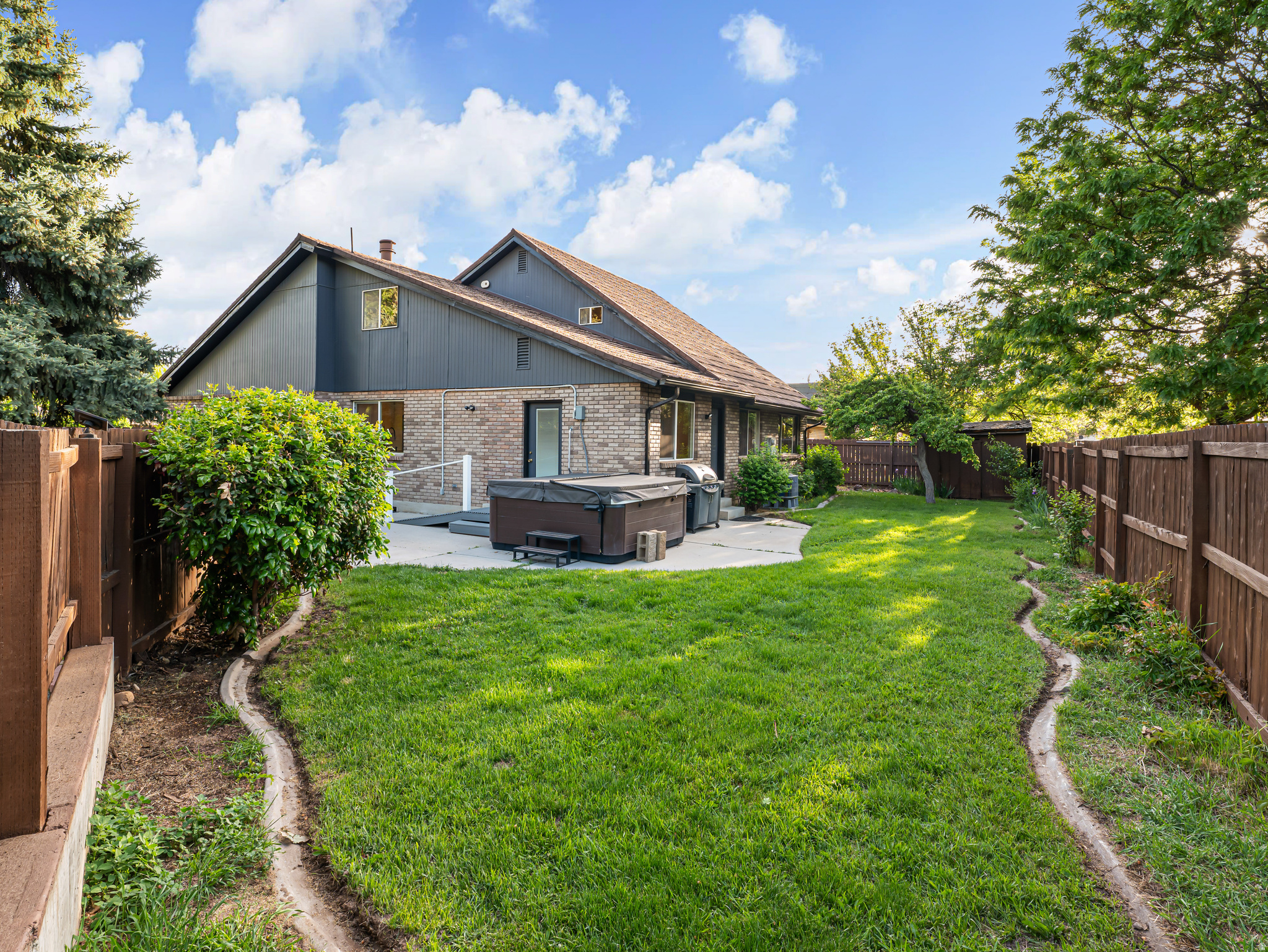 CHERRY VILLAGE - Residential