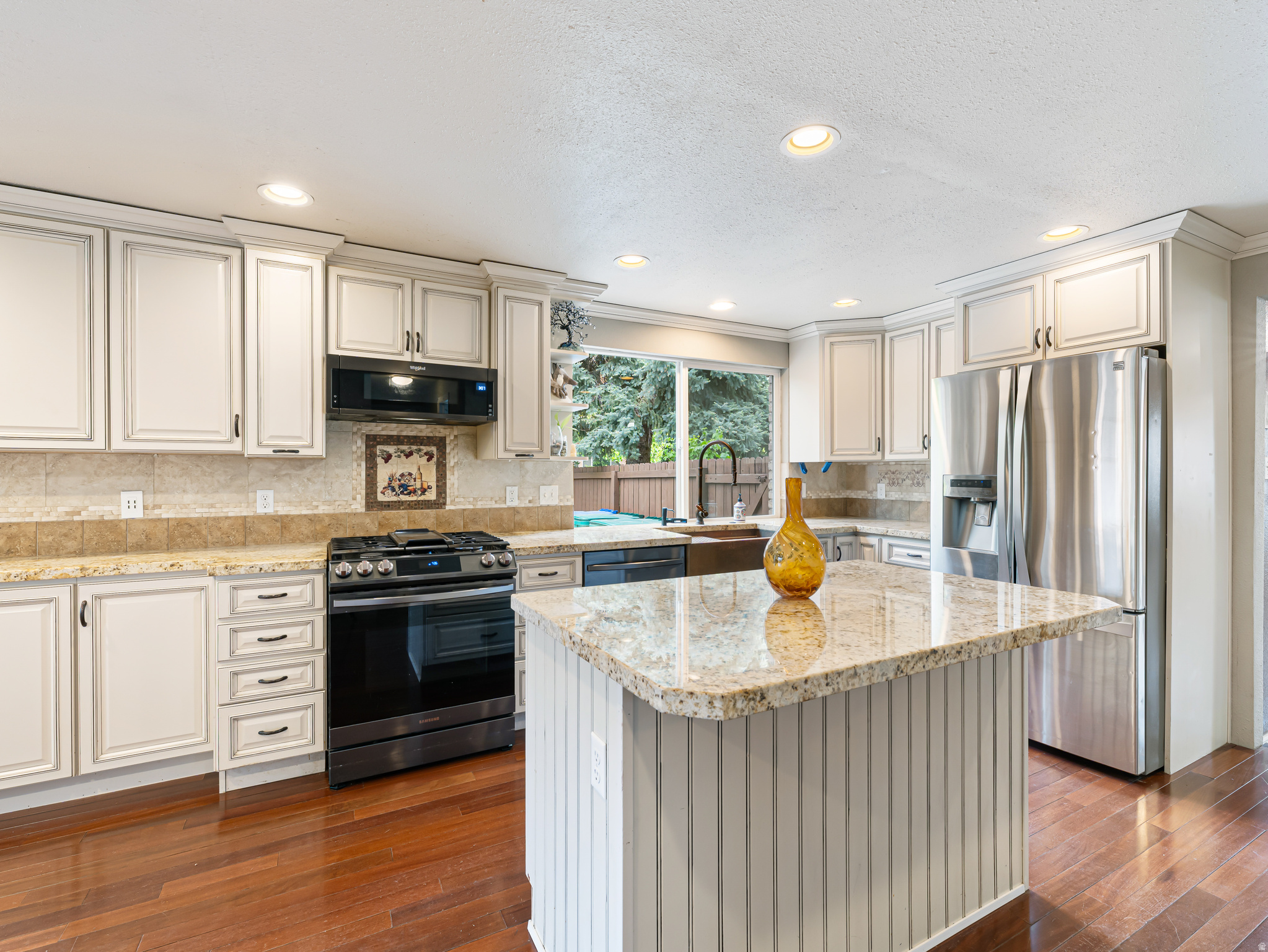 CHERRY VILLAGE - Residential