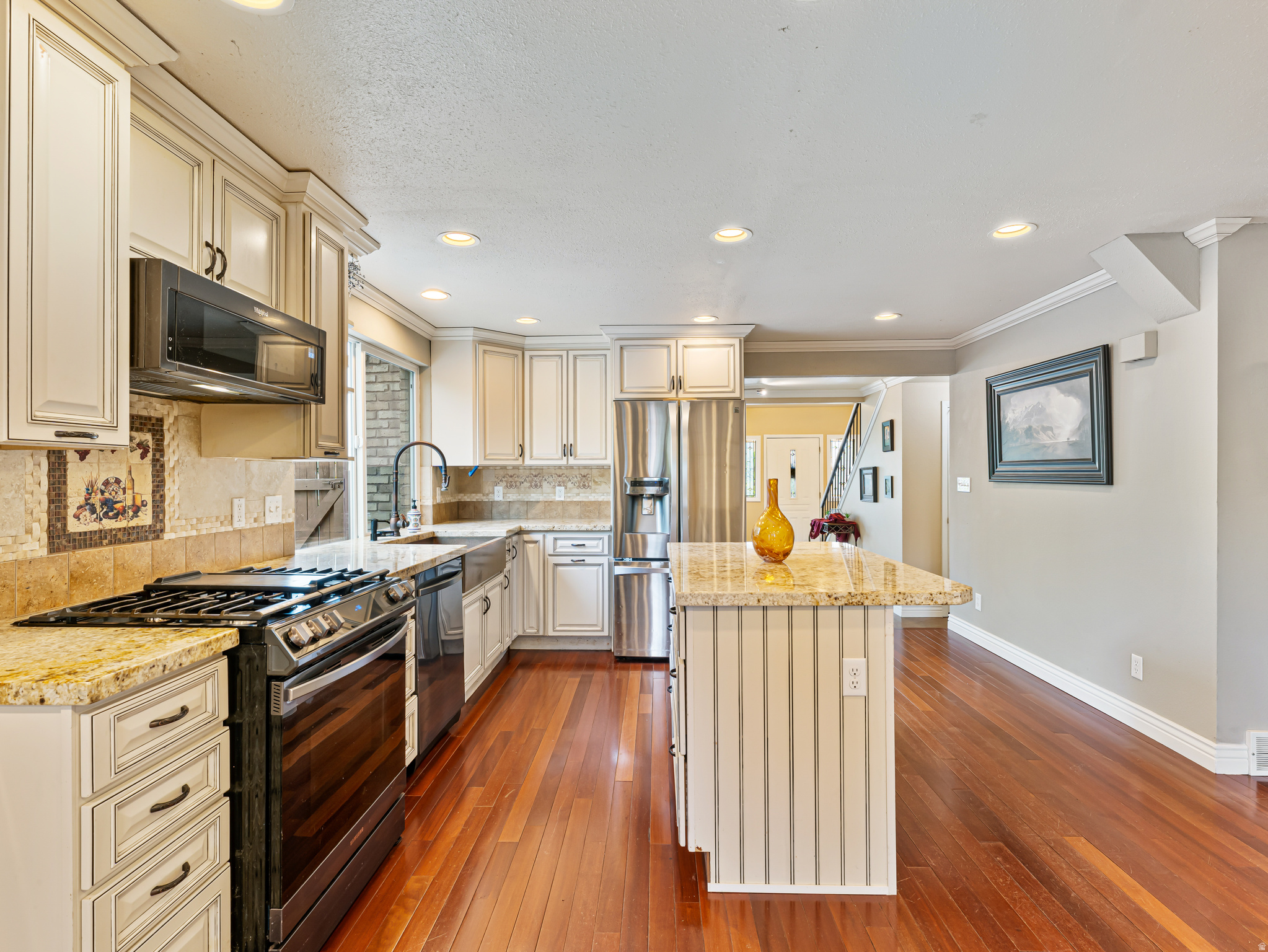 CHERRY VILLAGE - Residential