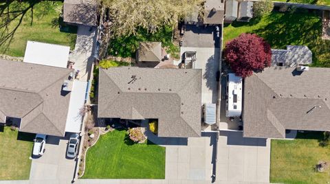 Tiny photo for 9489 S KIRKSIDE DR, South Jordan, UT 84009 (MLS # 2149999)