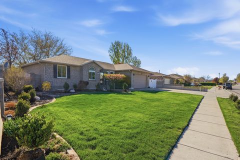 Tiny photo for 9489 S KIRKSIDE DR, South Jordan, UT 84009 (MLS # 2149999)