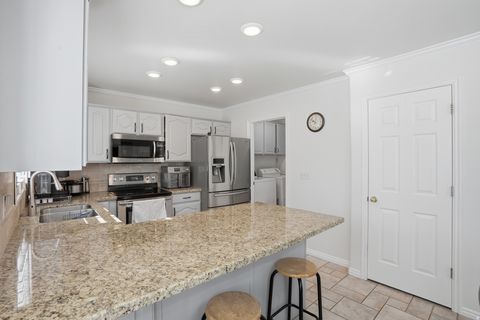 Tiny photo for 9489 S KIRKSIDE DR, South Jordan, UT 84009 (MLS # 2149999)