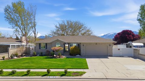Tiny photo for 9489 S KIRKSIDE DR, South Jordan, UT 84009 (MLS # 2149999)