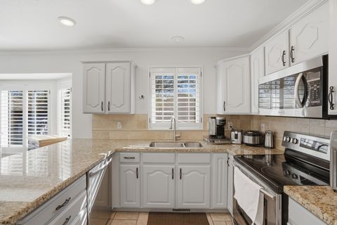 Tiny photo for 9489 S KIRKSIDE DR, South Jordan, UT 84009 (MLS # 2149999)