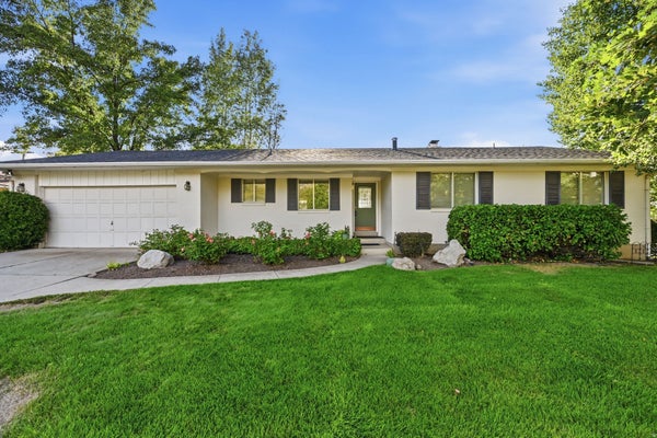 5714 S LAURELWOOD ST, HOLLADAY, UT 84121 - Image ae8bf2d6559857cf0144a1cd2e5f3ee8/786515931