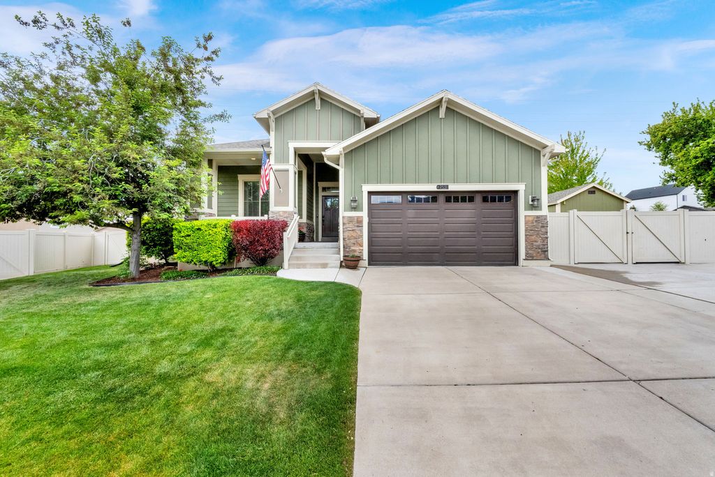 Photo of 2531 N 1000 E, Layton, UT 84040 (MLS # 2156359)