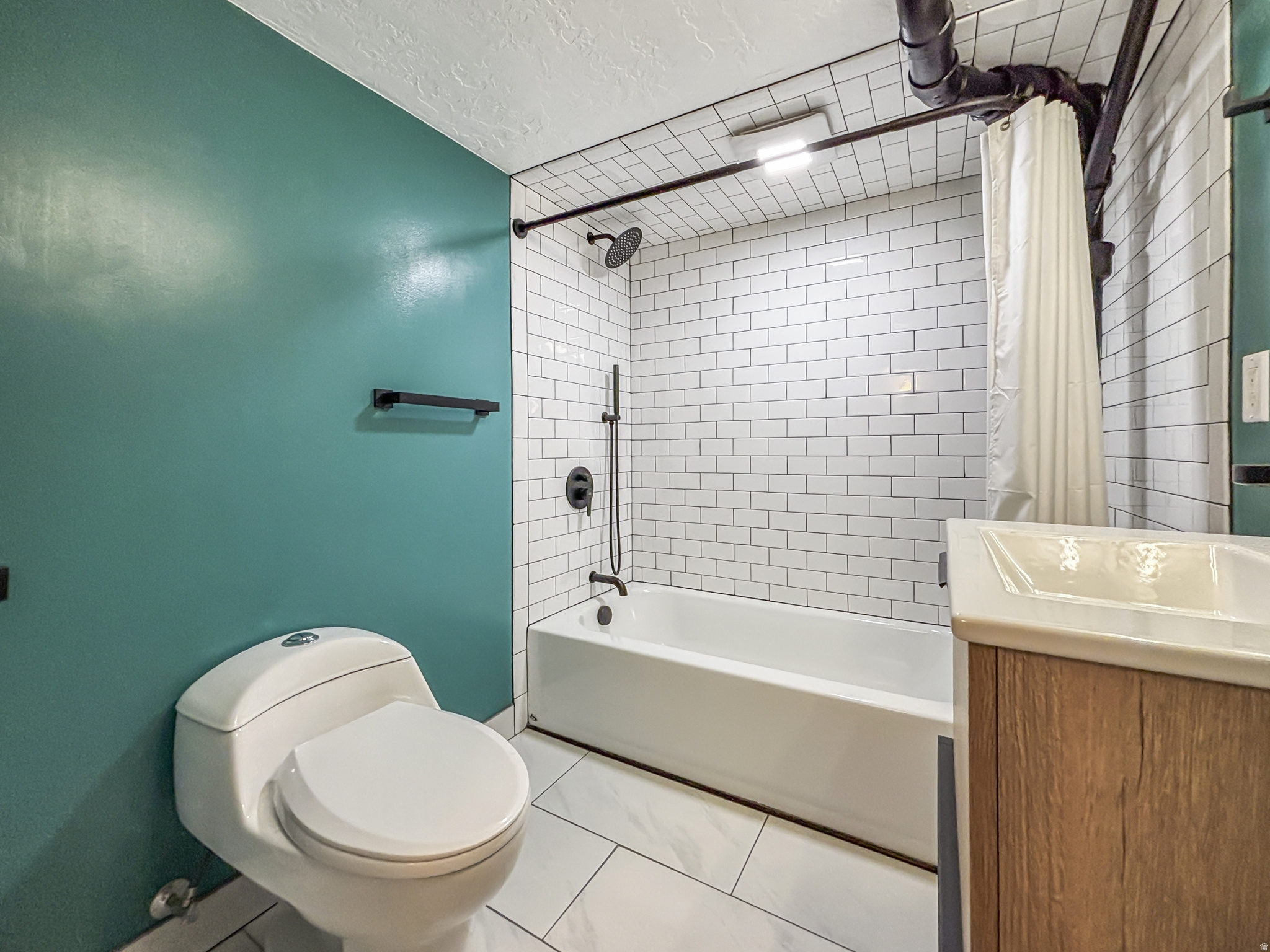 HIGHLAND PARK - Residential