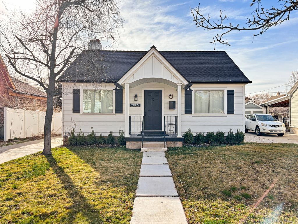Photo of 2802 ALDEN ST, Salt Lake City, UT 84106 (MLS # 2144969)
