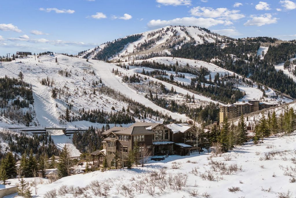 Photo of 3438 W SNOW TOP CT, Park City, UT 84060 (MLS # 2141588)