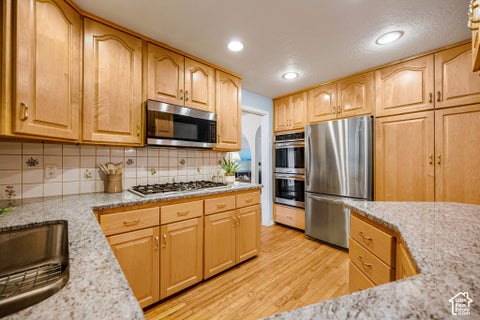 Tiny photo for 5020 S NANILOA DR E, Holladay, UT 84117 (MLS # 2177325)