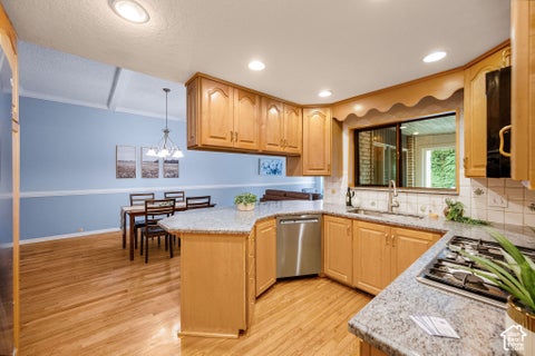 Tiny photo for 5020 S NANILOA DR E, Holladay, UT 84117 (MLS # 2177325)