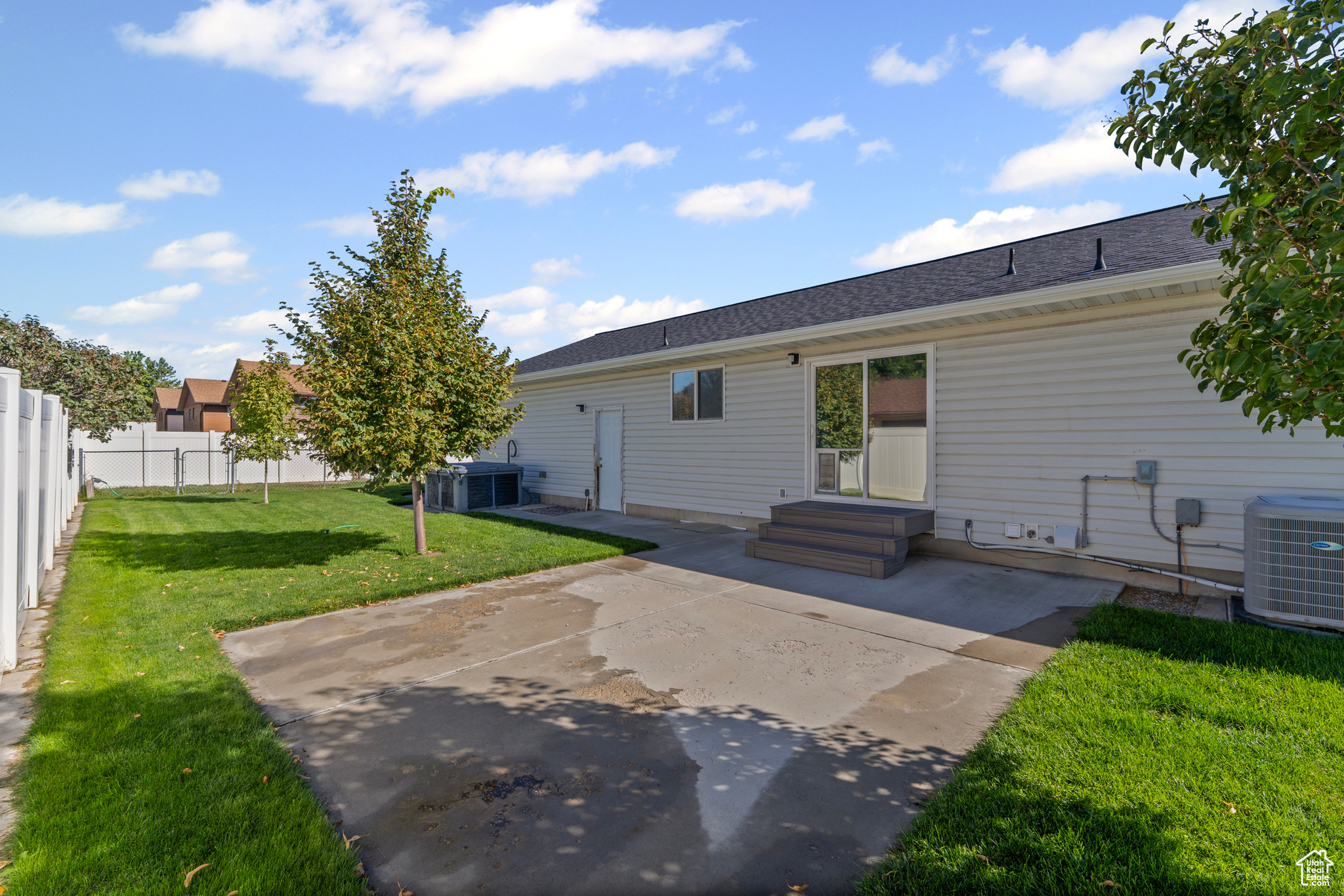 SHELTON ESTATES - Residential