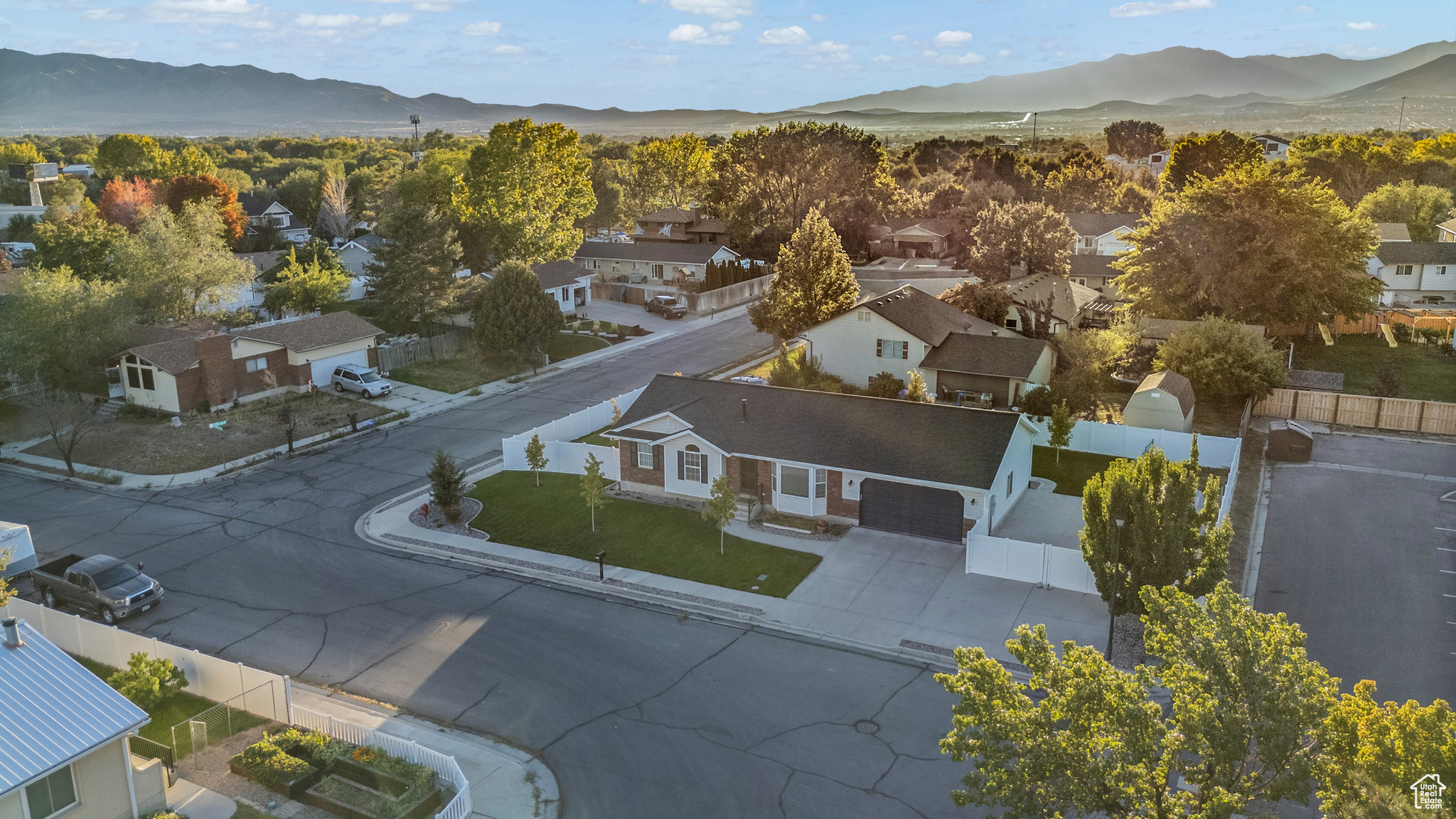 SHELTON ESTATES - Residential