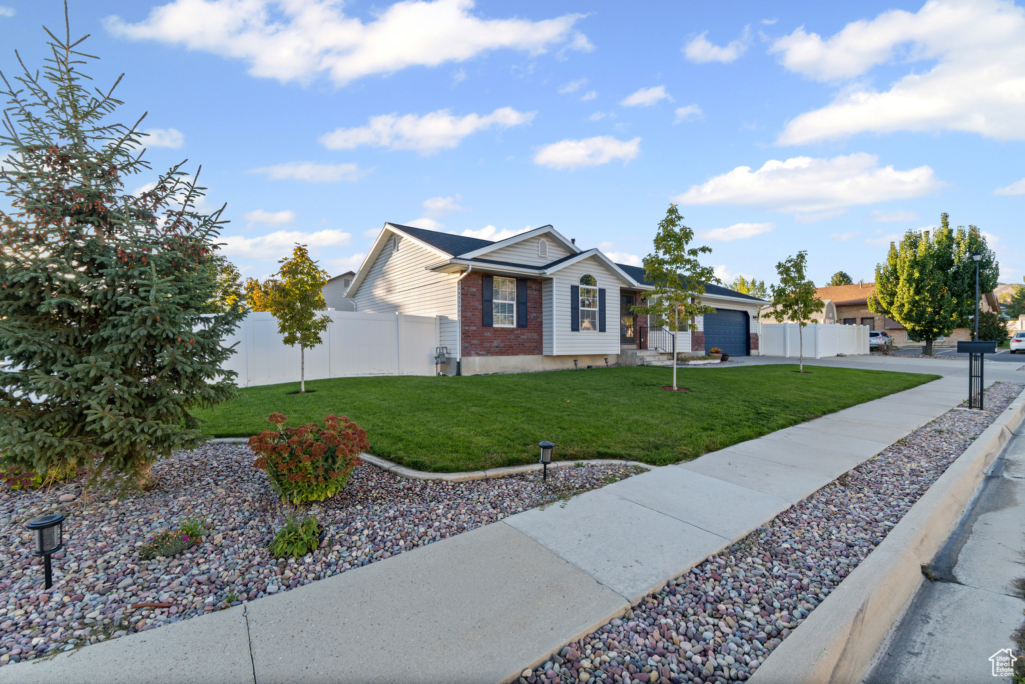 SHELTON ESTATES - Residential