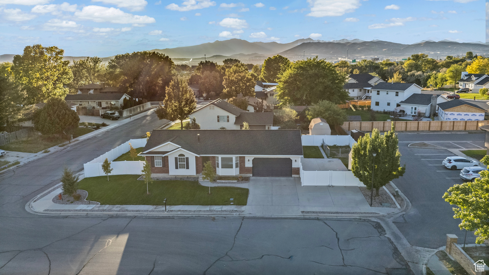 SHELTON ESTATES - Residential