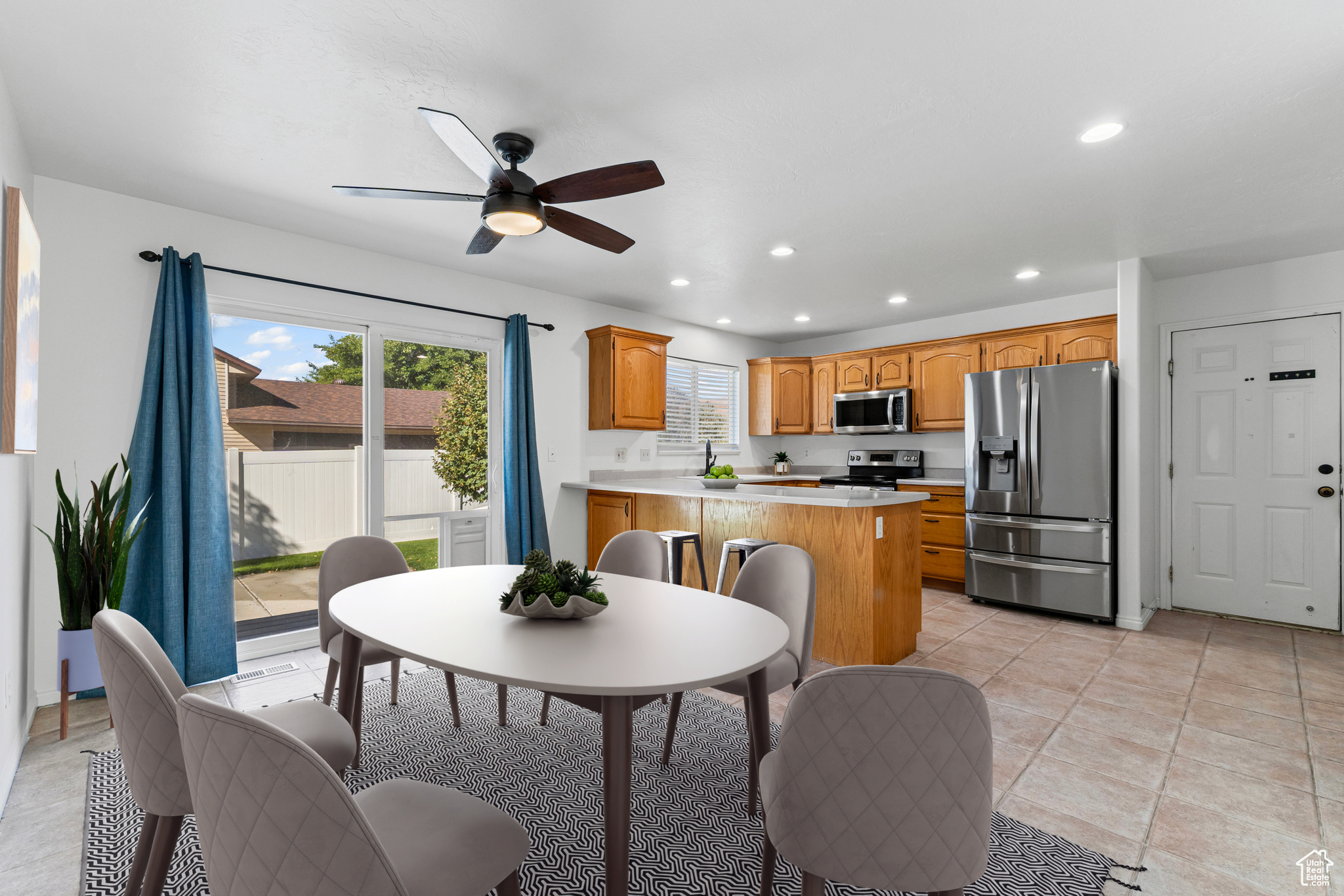 SHELTON ESTATES - Residential