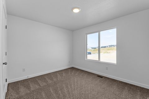 Tiny photo for 300 E LEVENGROVE DR N #232, Lehi, UT 84048 (MLS # 2143875)