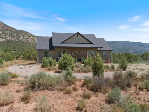 Homes For Sale - 3014 E Badger Way<br/> New Harmony, UT 84757