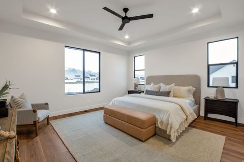 Tiny photo for 298 N AMBER LN W, Layton, UT 84041 (MLS # 2127459)