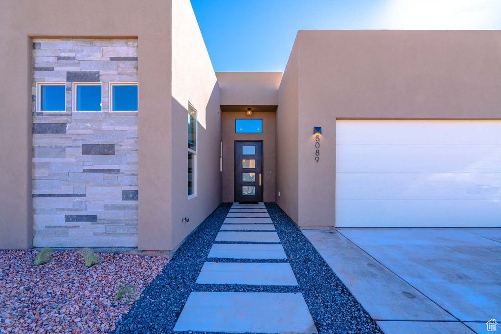 Photo of 5089 W 3175 S, Hurricane, UT 84737 (MLS # 2118846)