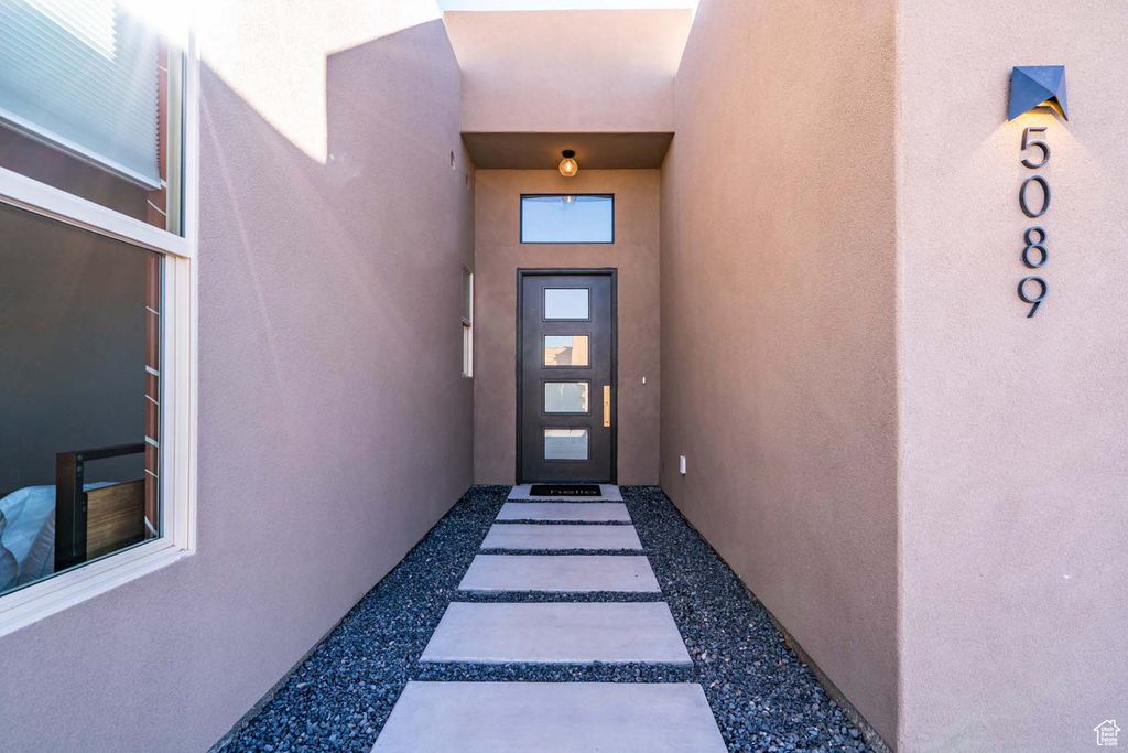 Photo of 5089 W 3175 S, Hurricane, UT 84737 (MLS # 2118846)