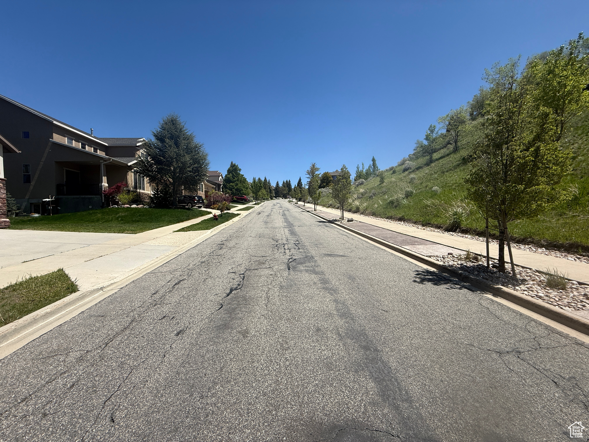 EAGLE CREST NO 1 AT SUNCREST LOT 266 - Residential