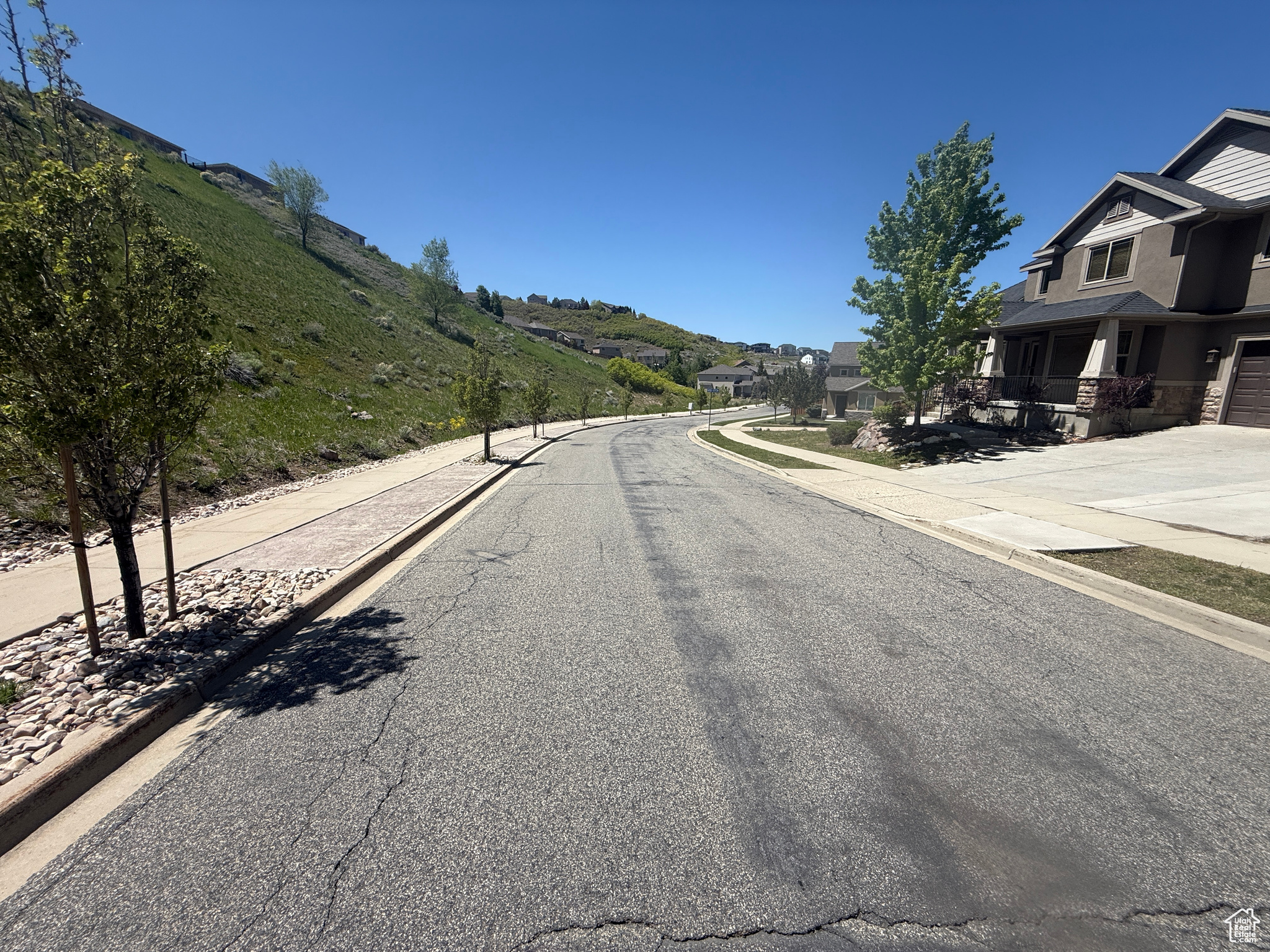 EAGLE CREST NO 1 AT SUNCREST LOT 266 - Residential