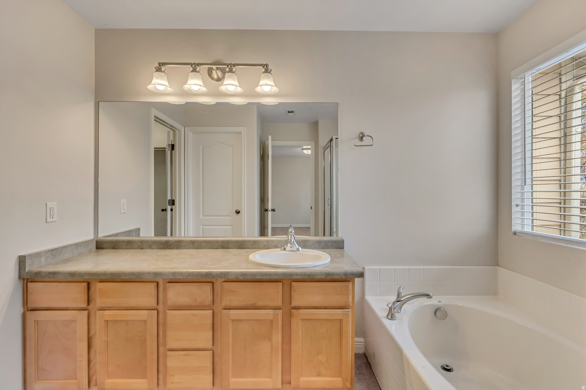 VINTAGE ON THE BLUFFS - Residential