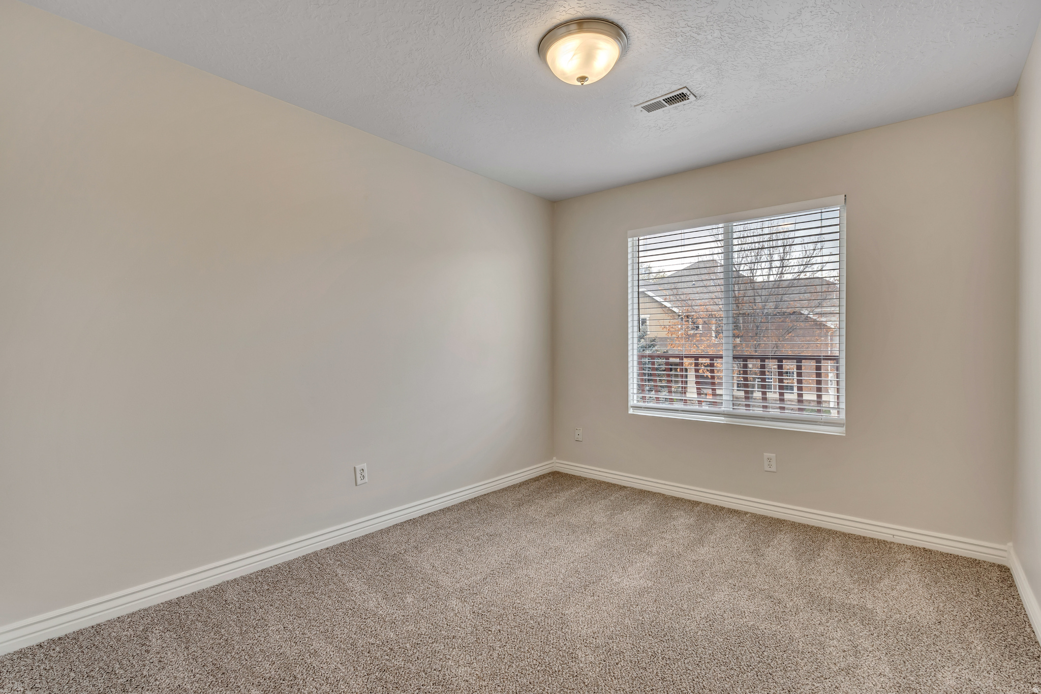 VINTAGE ON THE BLUFFS - Residential