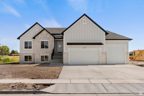 Photo of 5777 W 4100 S, Hooper, UT 84315 (MLS # 2099428)