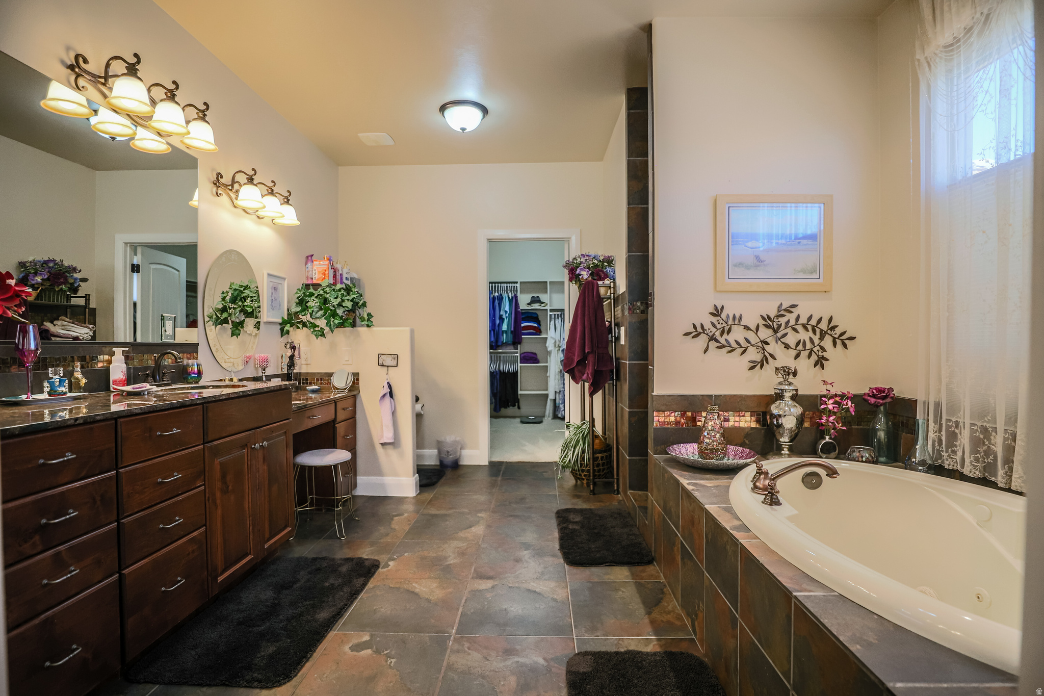 GREYSTONE ESTATES - Residential