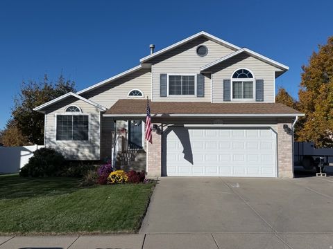 Photo of 2169 N 1965 E, Layton, UT 84040 (MLS # 2120870)