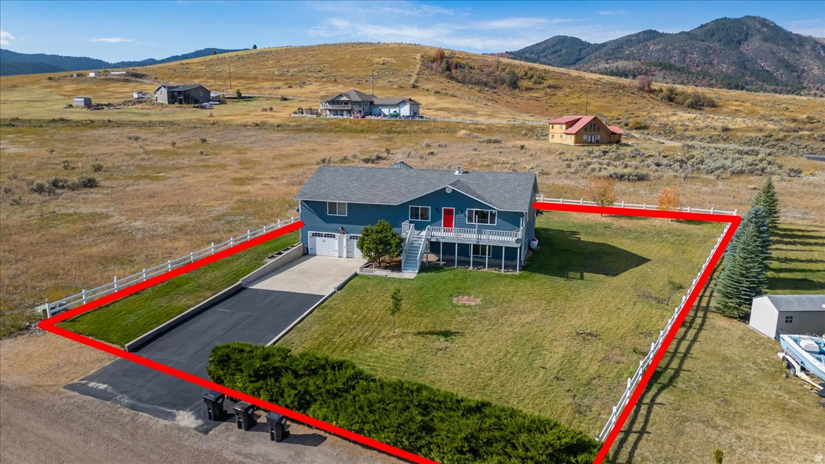 THUNDER CANYON ESTATES - Residential