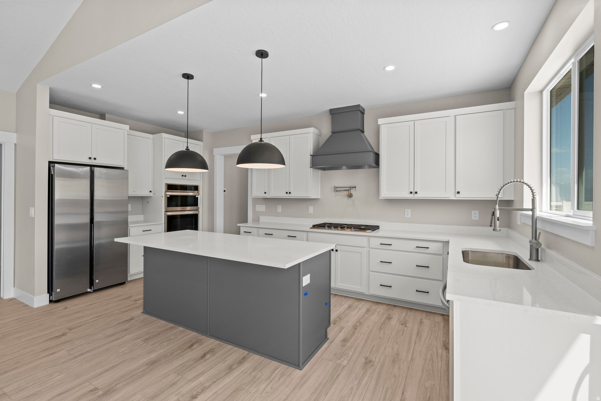 BLACKHAWK - Residential