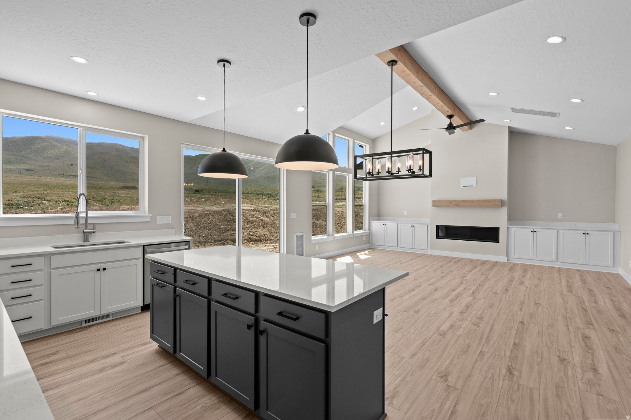 BLACKHAWK - Residential