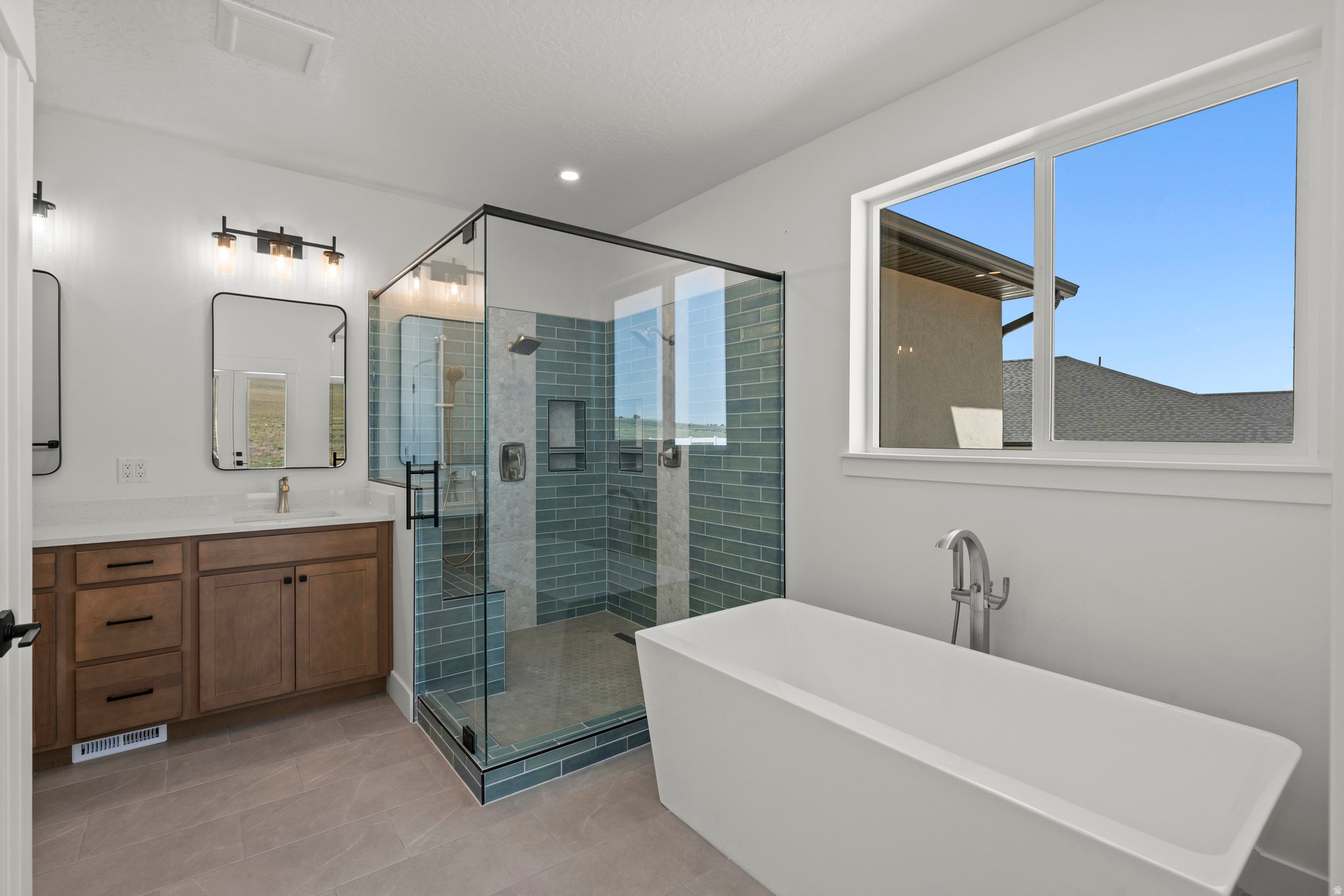 BLACKHAWK - Residential