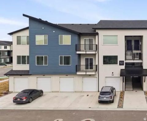 Condo For Sale - 1076 W 490 St #304<br/> American Fork, UT 84003