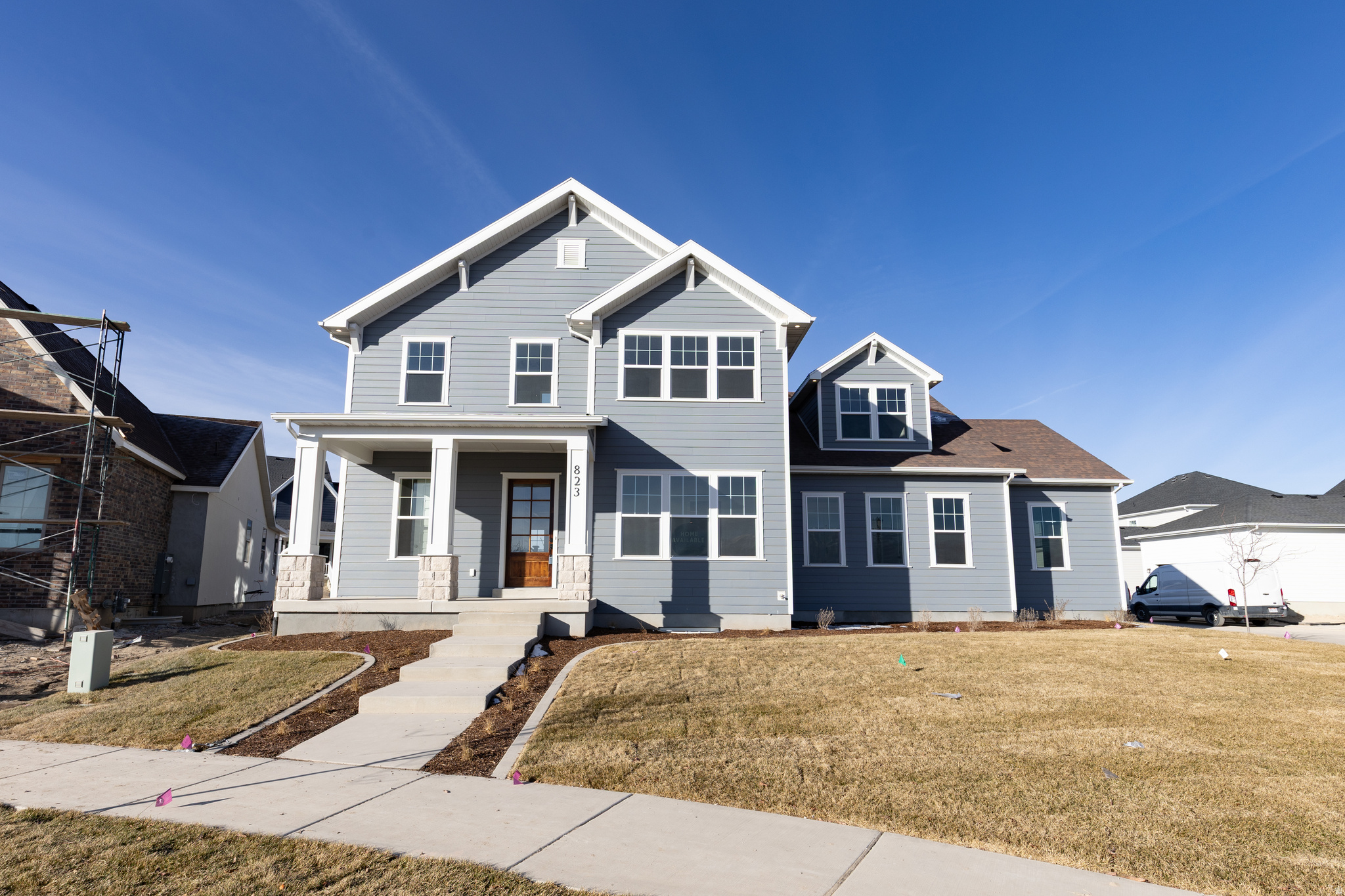 BEACON POINTE - Residential