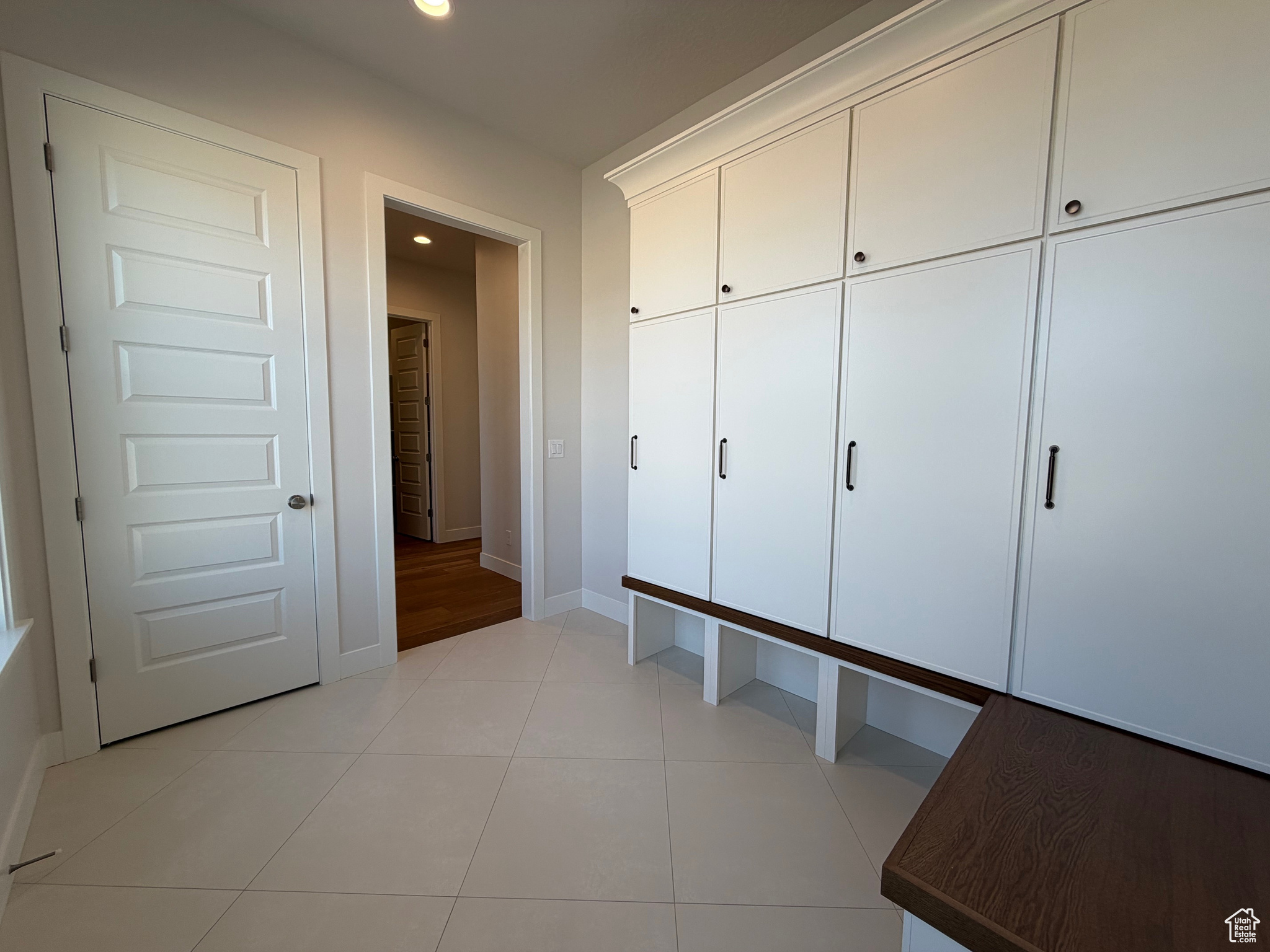 BEACON POINTE - Residential