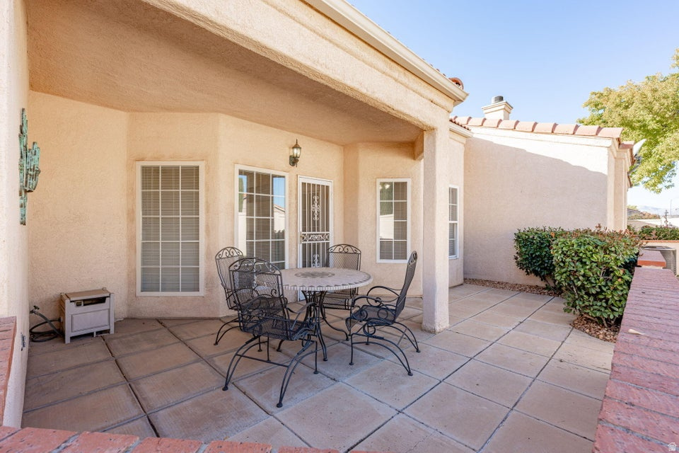 RIVER COVE TH 1 - Residential