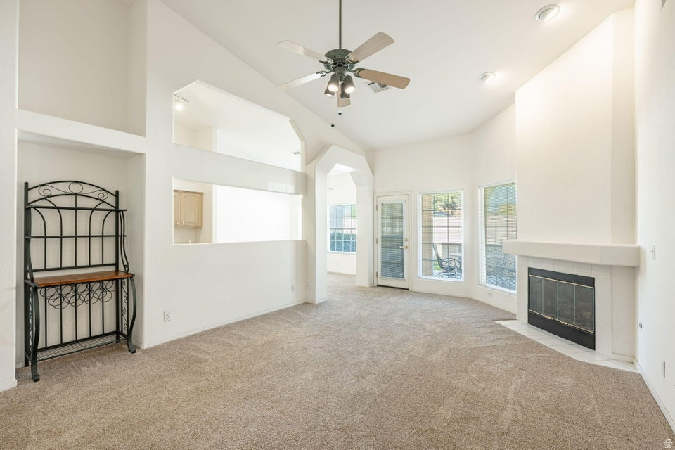 RIVER COVE TH 1 - Residential