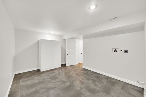 Tiny photo for 4750 S DUTCH APPLE CV W, Taylorsville, UT 84129 (MLS # 2147575)