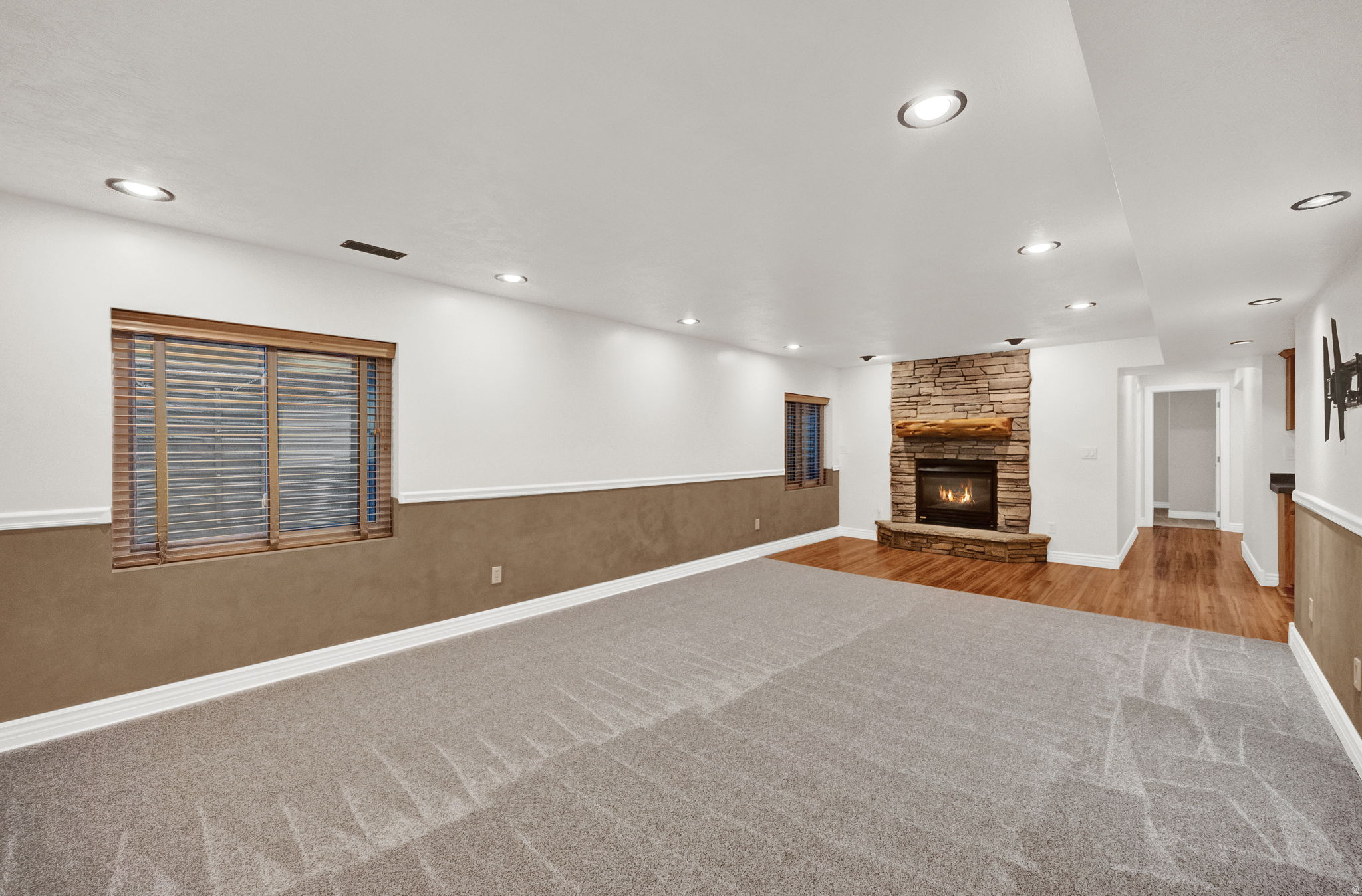 APPLE HOLLOW - Residential